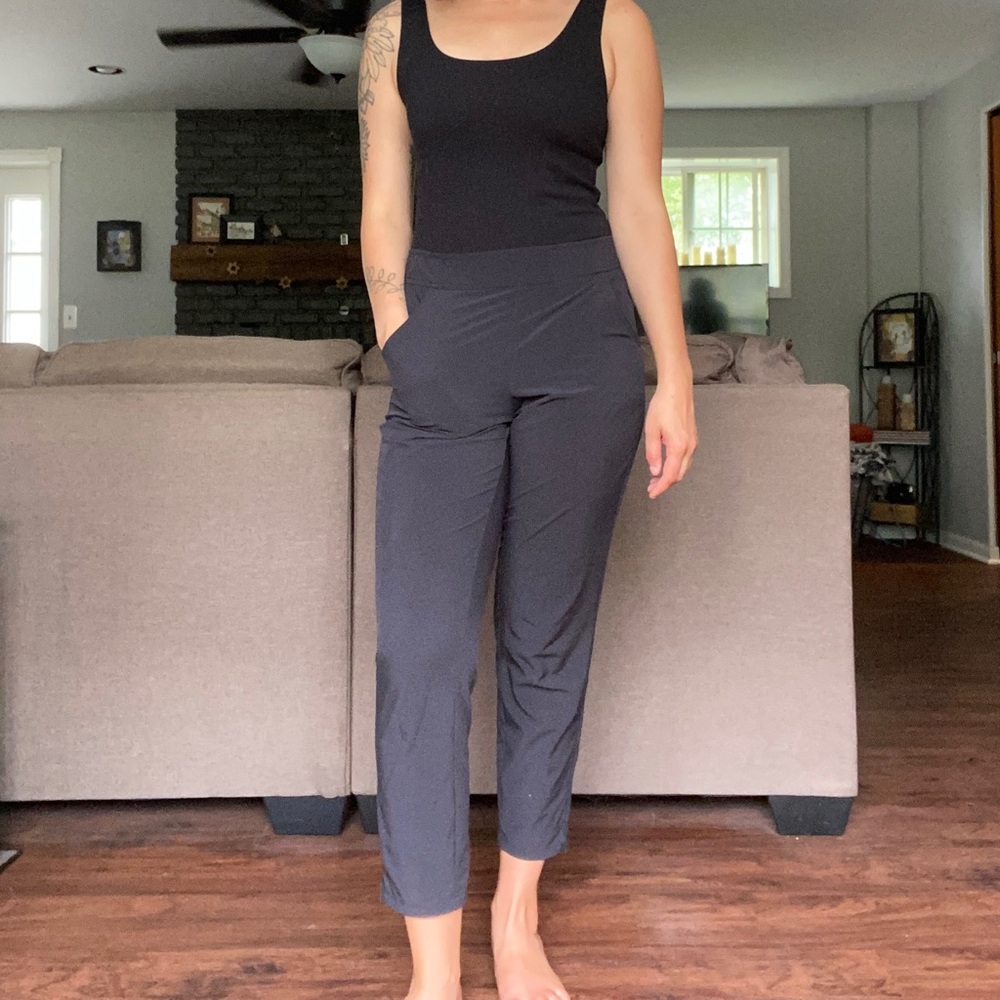 Eddie Bauer Escapelite Slim Ankle Pants